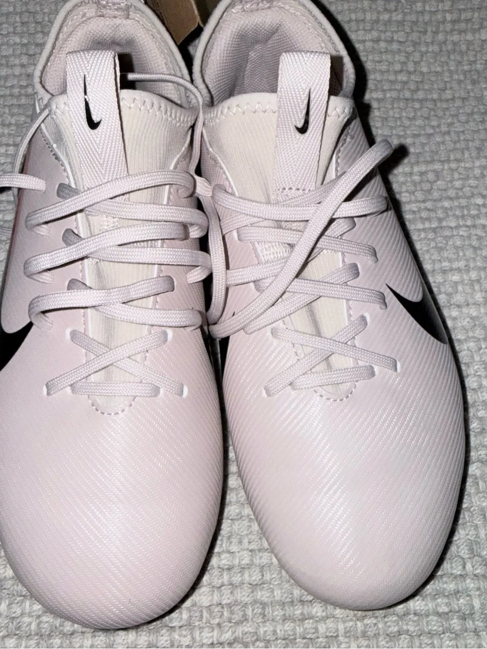 Nike Mercurial Vapor Elite United 002 Soccer Cleats Kids 3.5 3.5y pink NWT